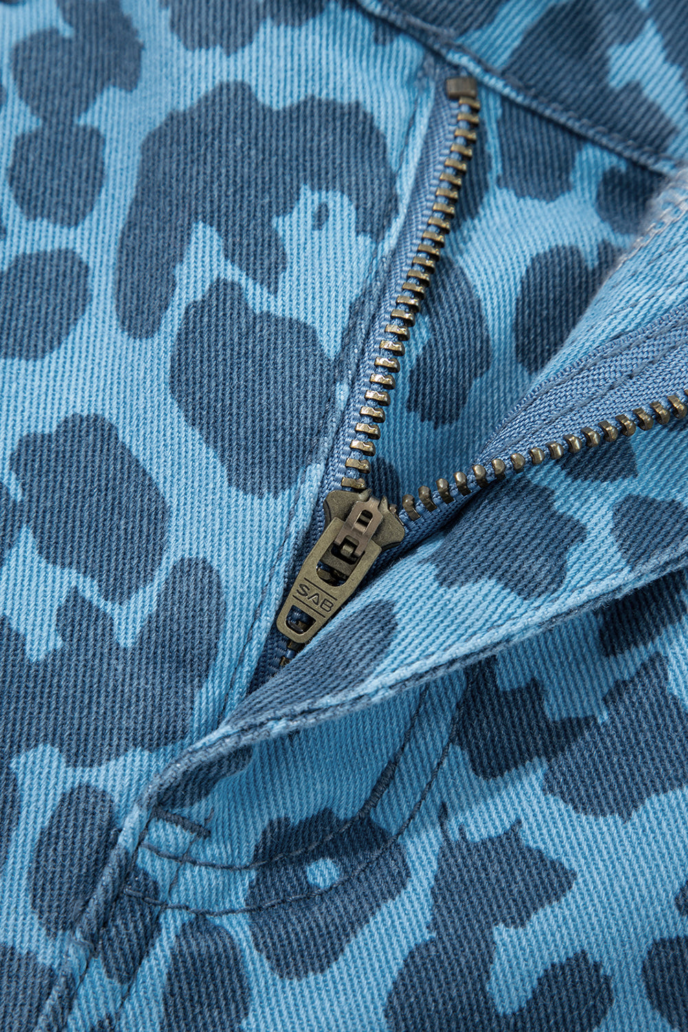 Sky Blue Leopard Print Straight Loose Jeans