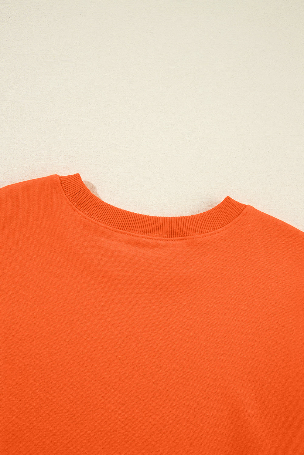 Orangefarbenes, einfarbiges, klassisches Sweatshirt mit Rundhalsausschnitt