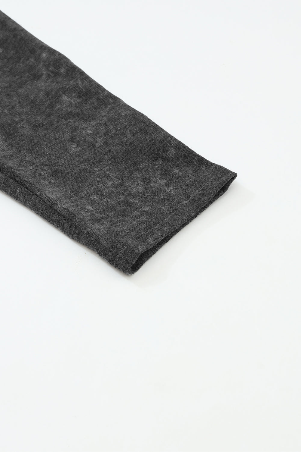 Schwarzer offener Cardigan mit Fransensaum und Taschen