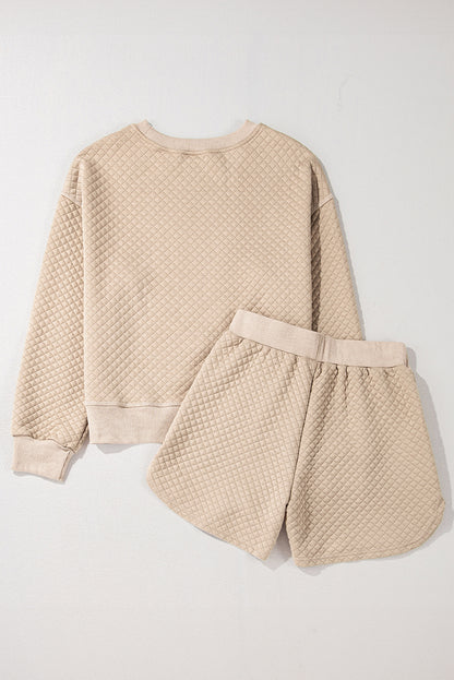 Parchment – Einfarbiges, gestepptes Langarm-Top und Shorts-Set