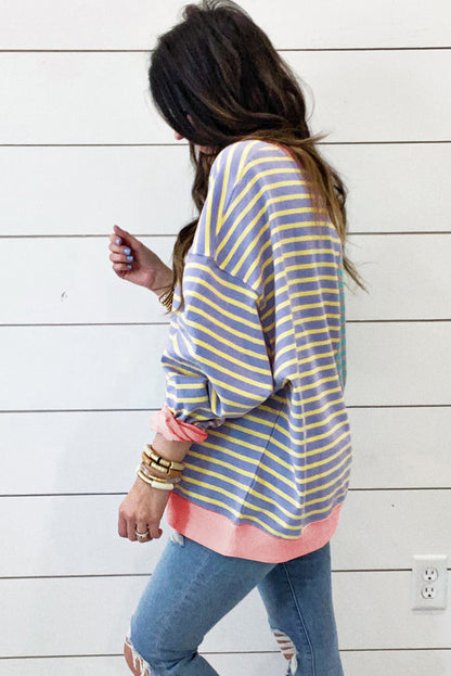 Lässiges Oversize-Sweatshirt mit Streifen und überschnittenen Schultern im Colorblock-Stil