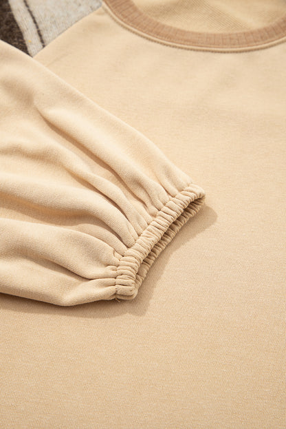 Helles französisches beiges Azteken-Patchwork-Raglan-Pullover-Sweatshirt