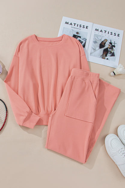 Blossom – Zweiteiliges Lounge-Set aus Rippstrick mit überschnittener Schulter und Taschen