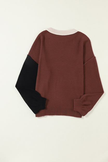 Kaffeefarbener Pullover mit geripptem Saum und Bischofsärmeln in Colorblock-Optik