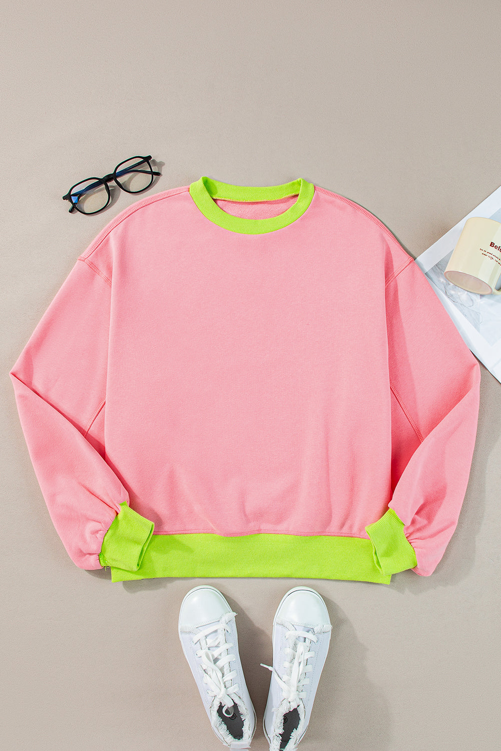 Rosa Sweatshirt mit Farbblock-Muster und Puffärmeln