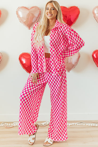Rosa Pyjama-Set mit kariertem Hemd mit Knöpfen und hoch taillierter Hose