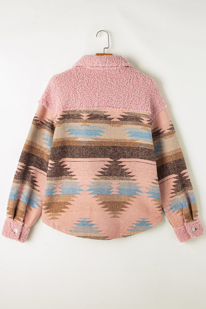 Rosa Sherpa-Mantel mit geknöpfter Pattentasche und Western-Aztekenmuster