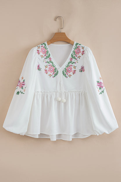 Weiße Babydoll-Bluse mit Blumenmuster und V-Ausschnitt