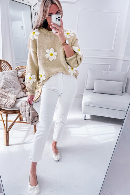 Grobstrickpullover mit Häkelmuster und Blumenmuster