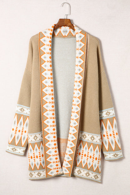 Khakifarbene Strickjacke mit Aztekenmuster und offener Vorderseite