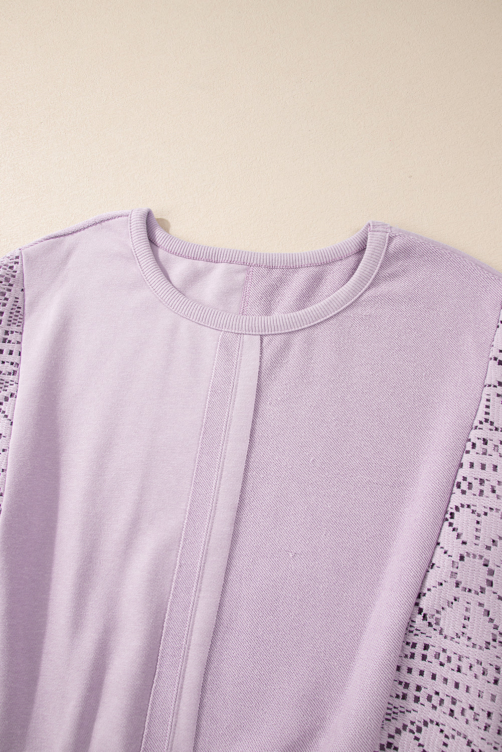 Sweatshirt mit geripptem Saum und sichtbaren Nähten im Orchid Petal-Strick-Häkelmuster