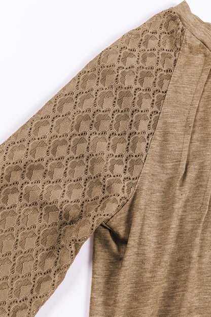 Helles französisches Beige, kontrastierendes Spitzentop mit Raglanärmeln und Rundhalsausschnitt