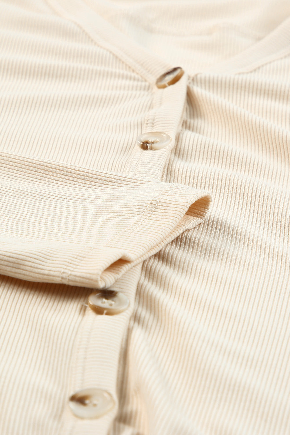 Apricot – Selected – High-Low-Cardigan mit Knopftaschen