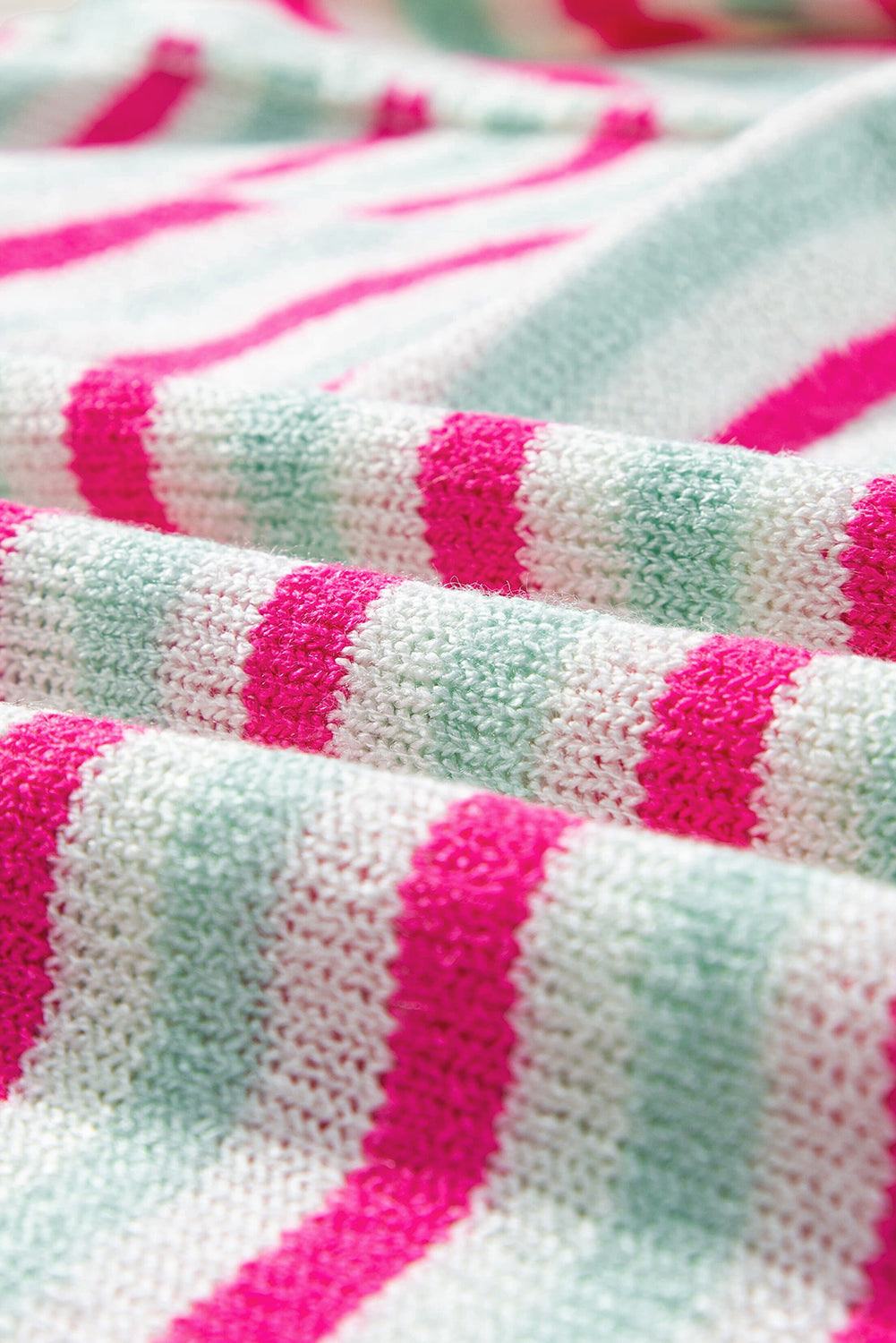Oversize-Pullover mit überschnittenen Schultern und Tasche, Rosenstreifen