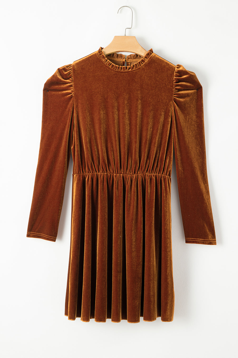 Kastanienbraunes Swing-Kleid aus Samt mit Rüschenkragen und Gigot-Ärmeln