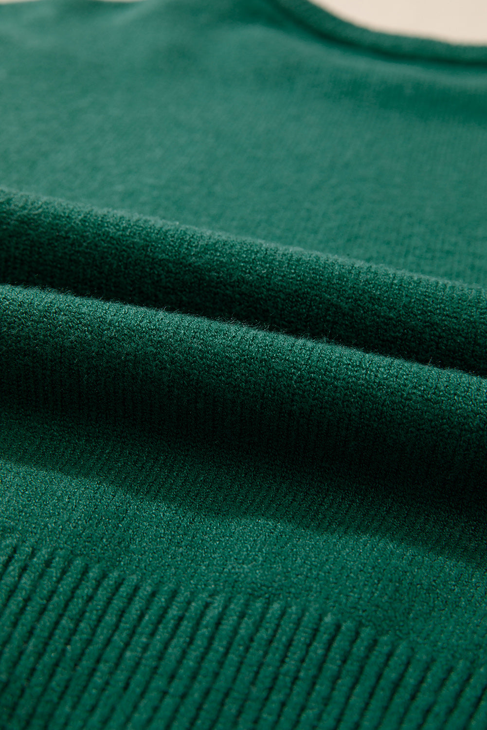 Evergreen Pullover mit Perlen und überschnittener Schulterpartie und Rundhalsausschnitt