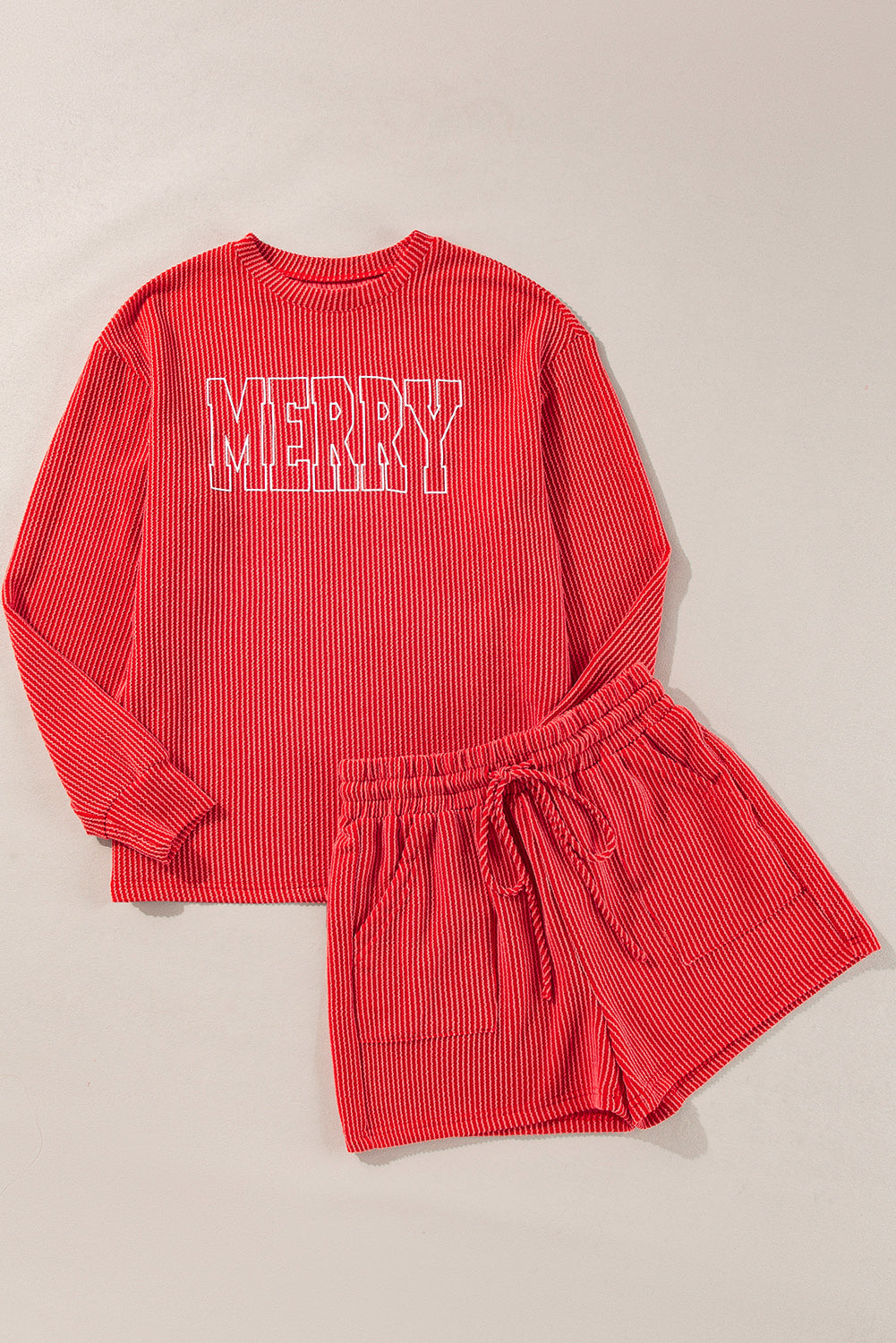 Racing Red Corded MERRY Graphic Langarm-Top und Shorts Set
