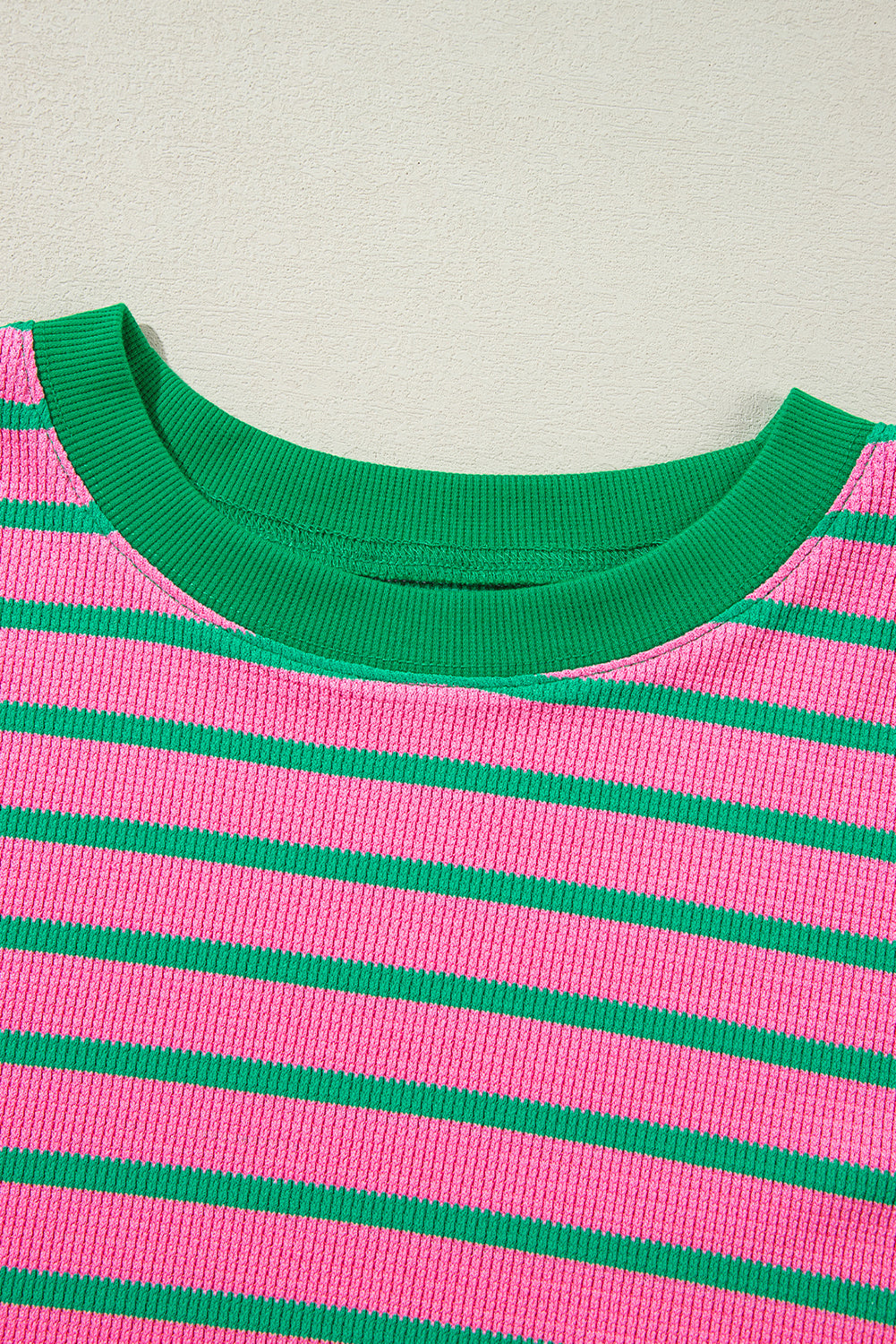 Rosa gestreiftes Rundhals-Sweatshirt mit Waffelstrick in Übergröße