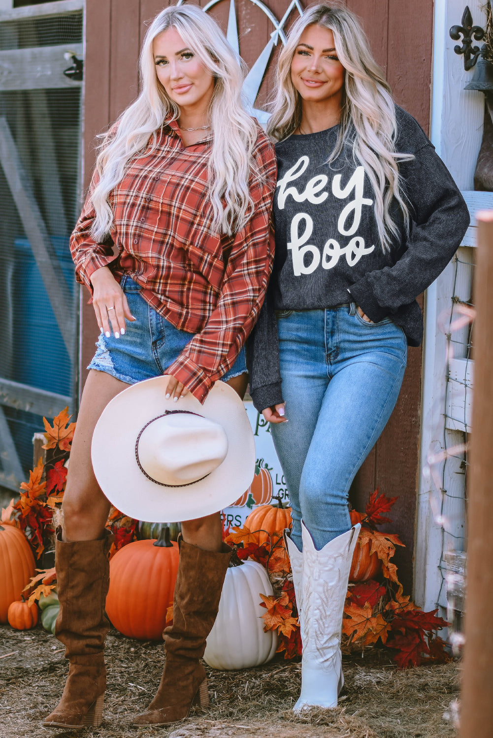 Graues Halloween-Sweatshirt mit „Hey Boo“-Grafik und Kordel