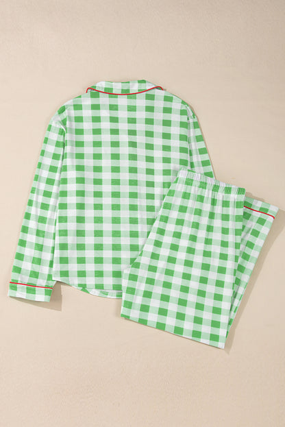 Grüner Pyjama mit Karomuster und Kontrastbesatz in Übergröße, langärmlig