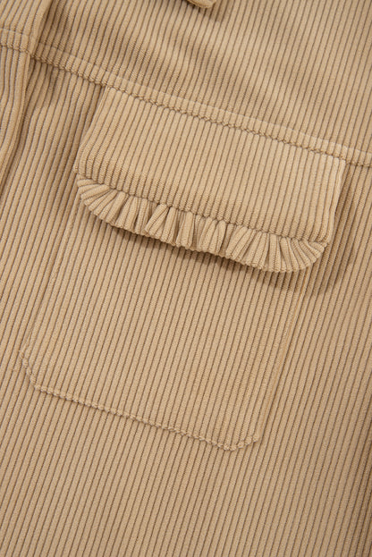 Helles französisches Beige, einfarbige Cord-Shacket mit Rüschen, Klapptasche und Knopfleiste