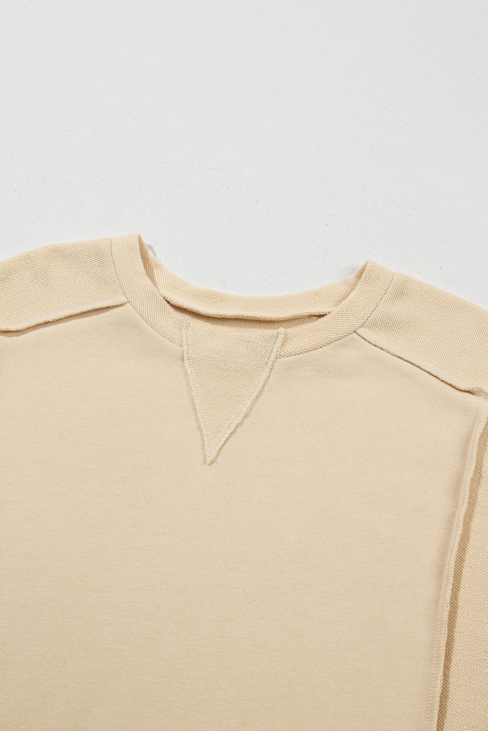 Beiges Pullover-Sweatshirt mit Rundhalsausschnitt