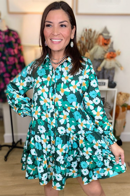 Grünes, gestuftes Hemdkleid mit langen Puffärmeln und Blumenmuster