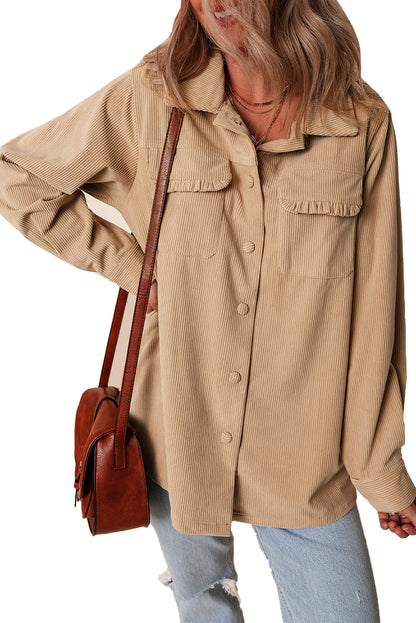 Helles französisches Beige, einfarbige Cord-Shacket mit Rüschen, Klapptasche und Knopfleiste