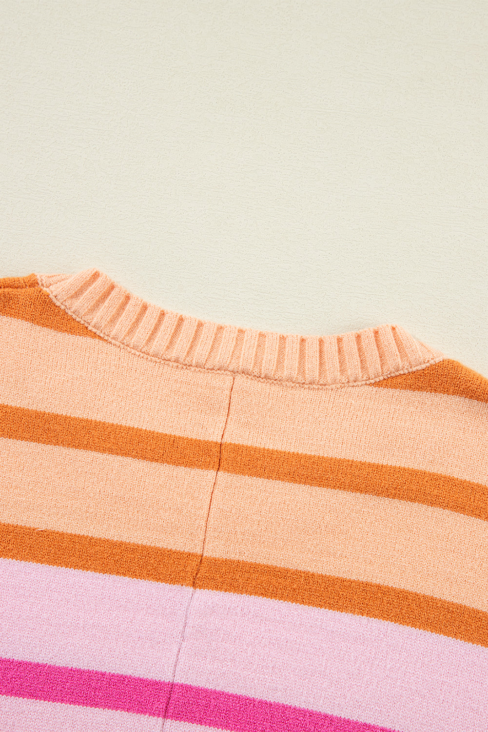 Mehrfarbiger, lässiger Pullover mit Farbverlauf und geripptem Rand