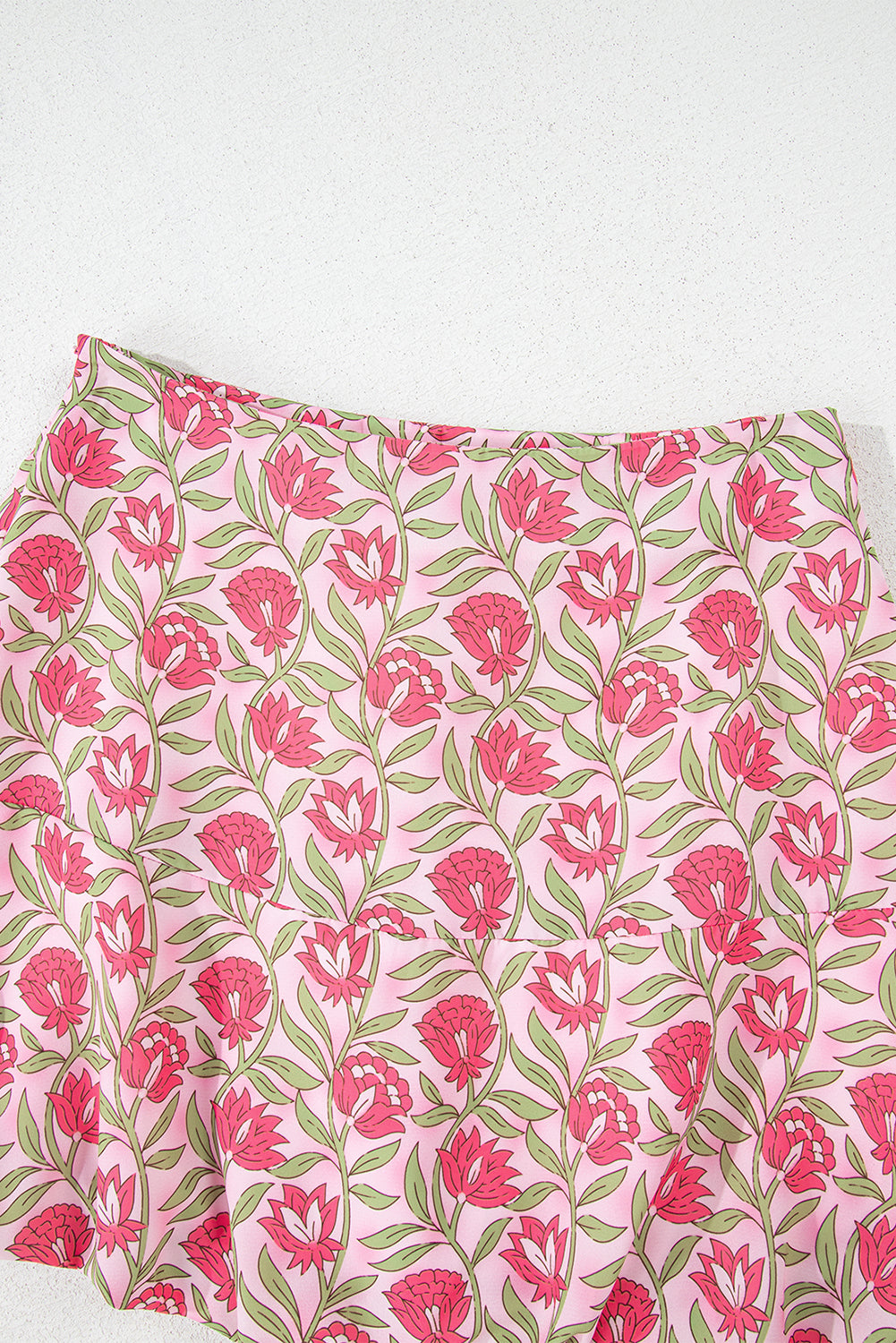 Rosa Set mit bauschigem, kurzem Tanktop und Minirock mit Blumenmuster