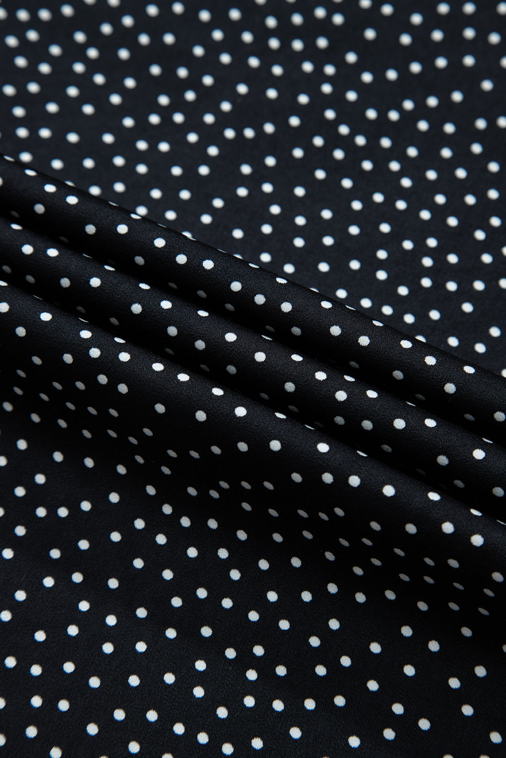 Schwarze Bluse mit V-Ausschnitt und Leopardenmuster in Übergröße