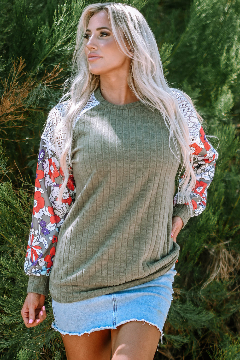 Laurel Green – Langärmlige, gerippte Bluse mit Blumen-Patchwork