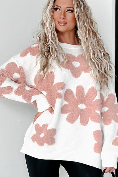 Weißer, strukturierter Pullover mit Blumenmuster und überschnittener Schulter
