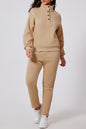 Parchment Solid Set aus Sweatshirt mit halben Knöpfen und Jogginghose mit hoher Taille