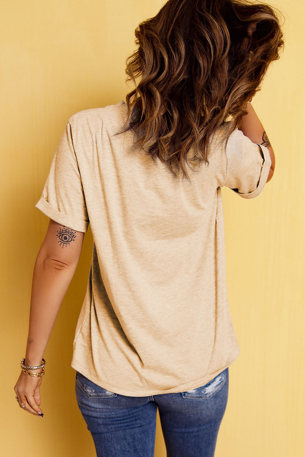 Khakifarbenes Crop-Top mit Mais-Grafik