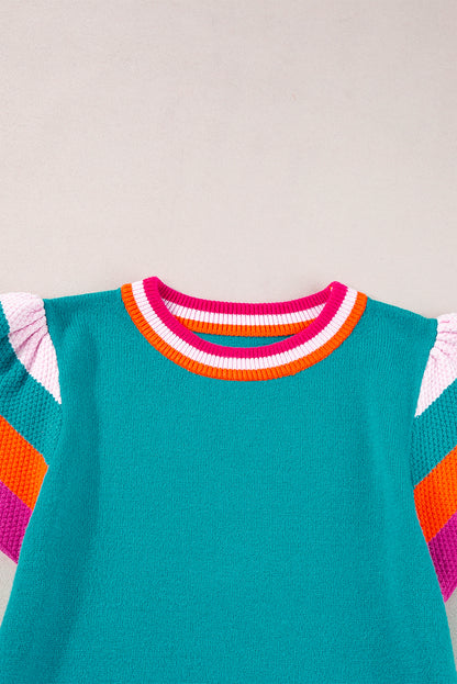 Türkisfarbenes Strickpullover-T-Shirt mit kontrastierenden Flatterärmeln