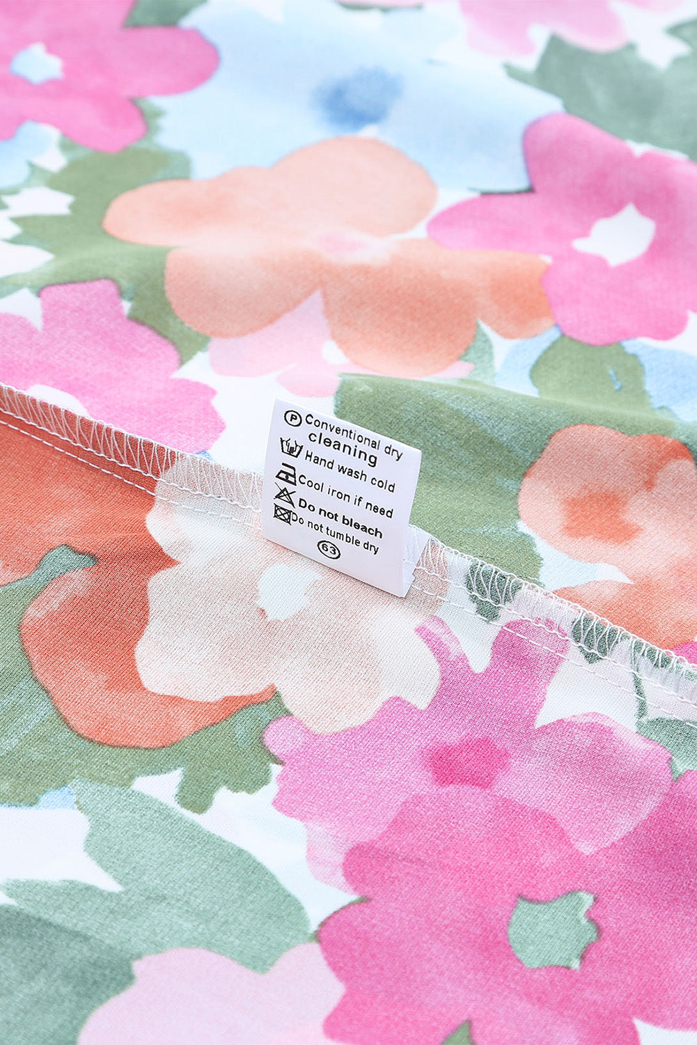 Schulterfreie Bluse mit Blumenmuster und Rüschen