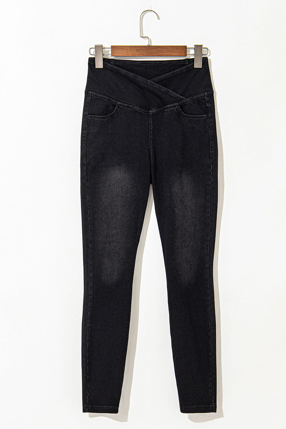 Schwarze, dehnbare Jeggings mit gewölbter Taille und schmaler Passform