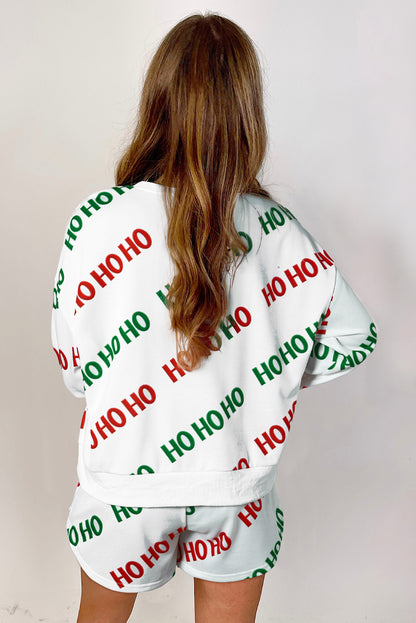 Weißes Set mit Pullover mit überschnittenen Schultern und lässigen Shorts im Weihnachts-HOHOHO-Print