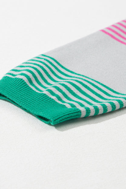 Rosa gestreifter Strickpullover mit aufgesetzten Taschen und überschnittener Schulter