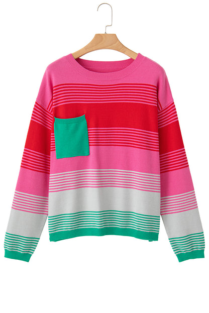 Rosa gestreifter Strickpullover mit aufgesetzten Taschen und überschnittener Schulter