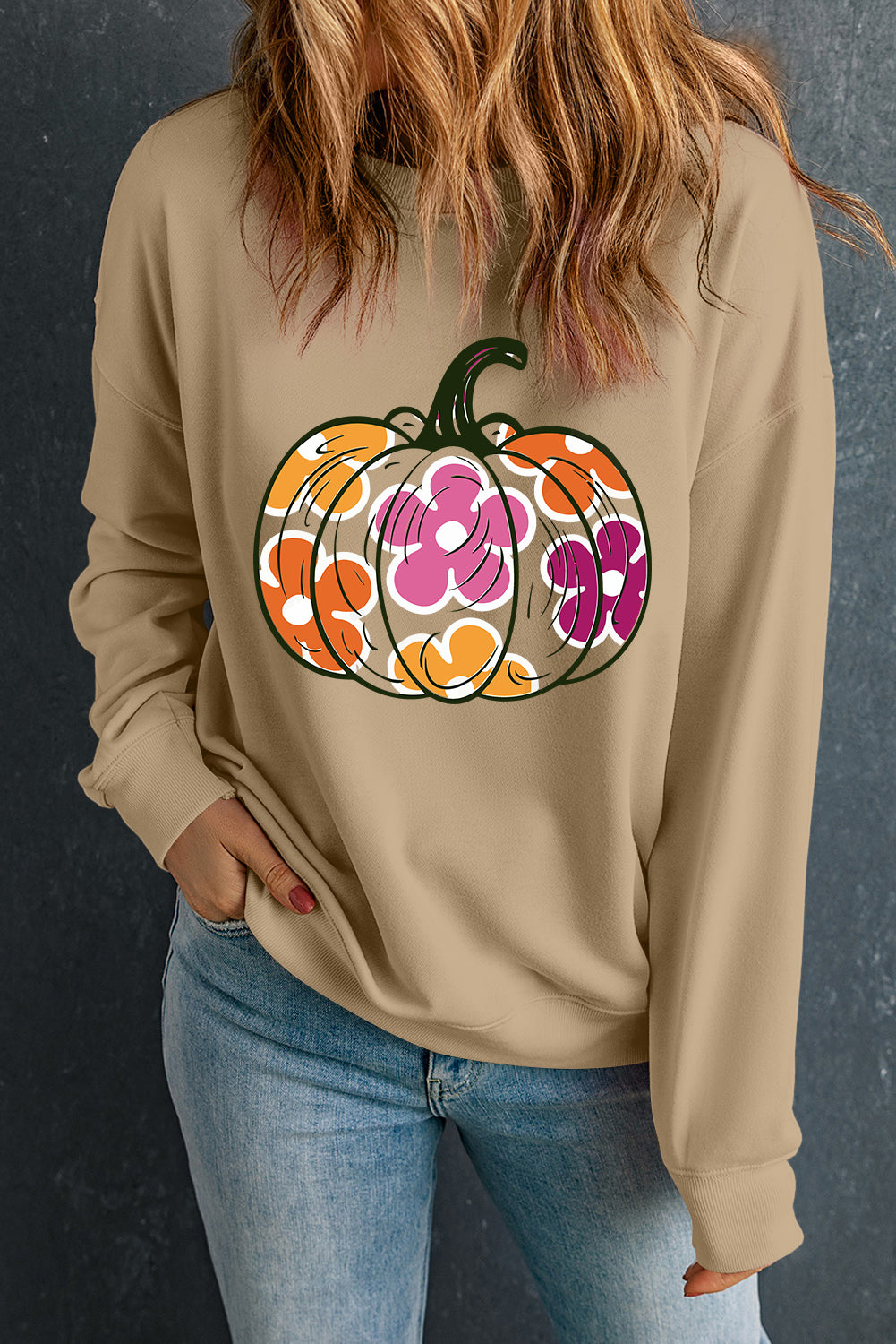 Khakifarbenes Sweatshirt mit Halloween-Blumen-Kürbis-Grafik und überschnittener Schulter