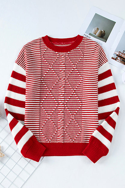 Rot gestreifter Pullover mit geometrisch strukturierter, überschnittener Schulter