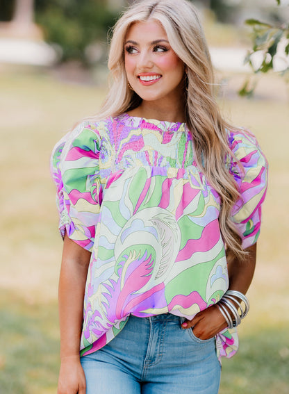 Grüne Bluse mit abstraktem Print und Puffärmeln