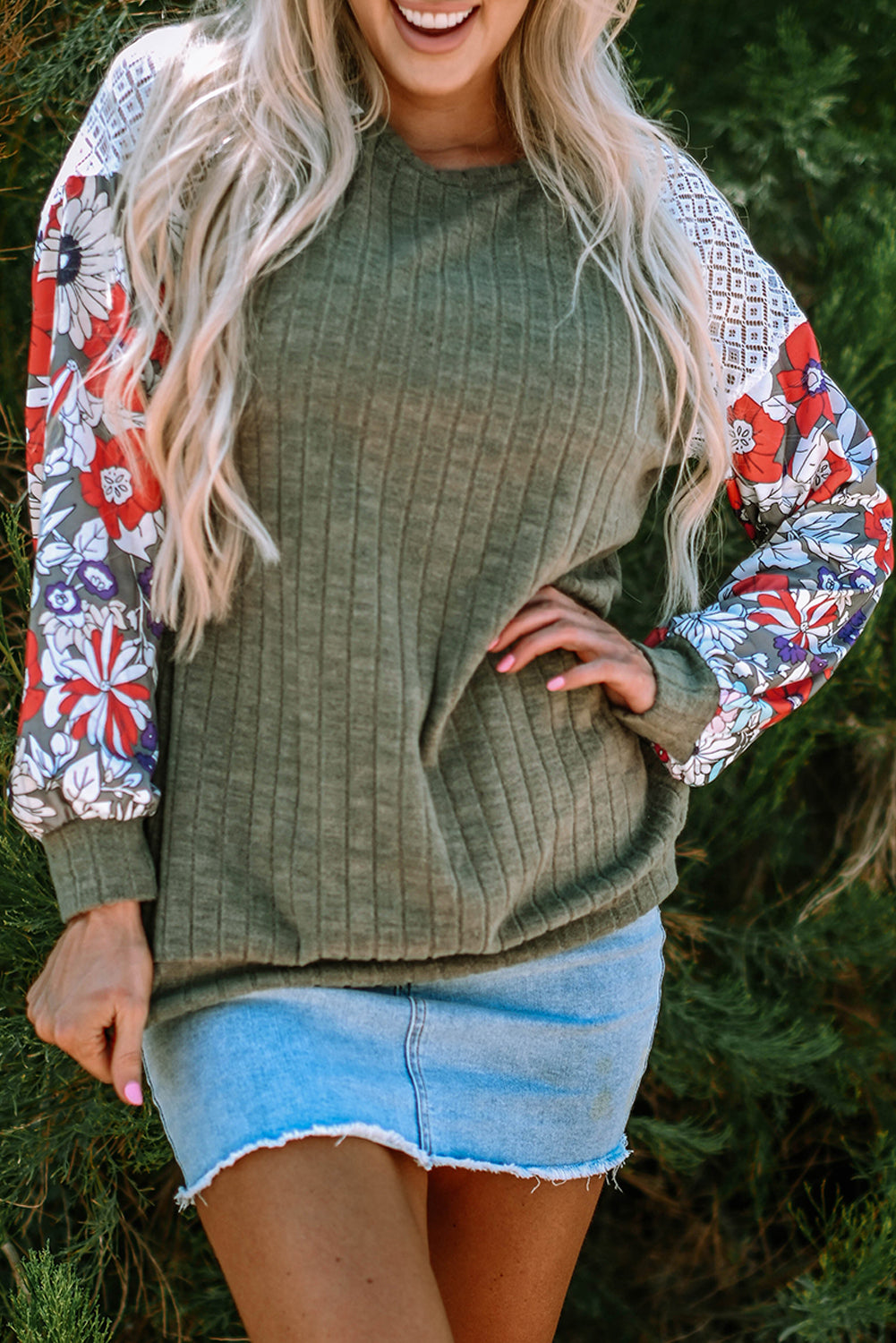 Laurel Green – Langärmlige, gerippte Bluse mit Blumen-Patchwork