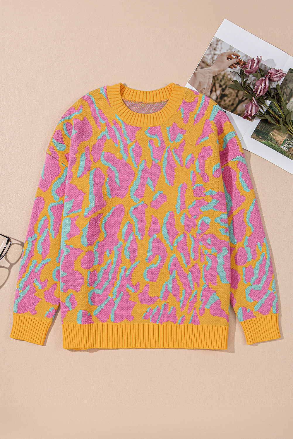 Leuchtend rosa Pullover mit geripptem Leopardenmuster in Übergröße