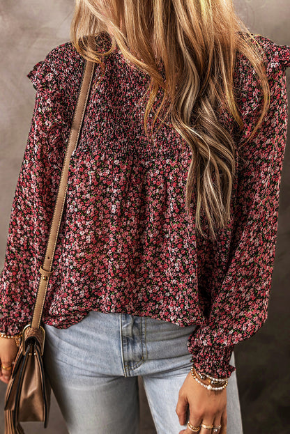 Feurig rote Bluse mit gesmokten Rüschen und Blumenmuster