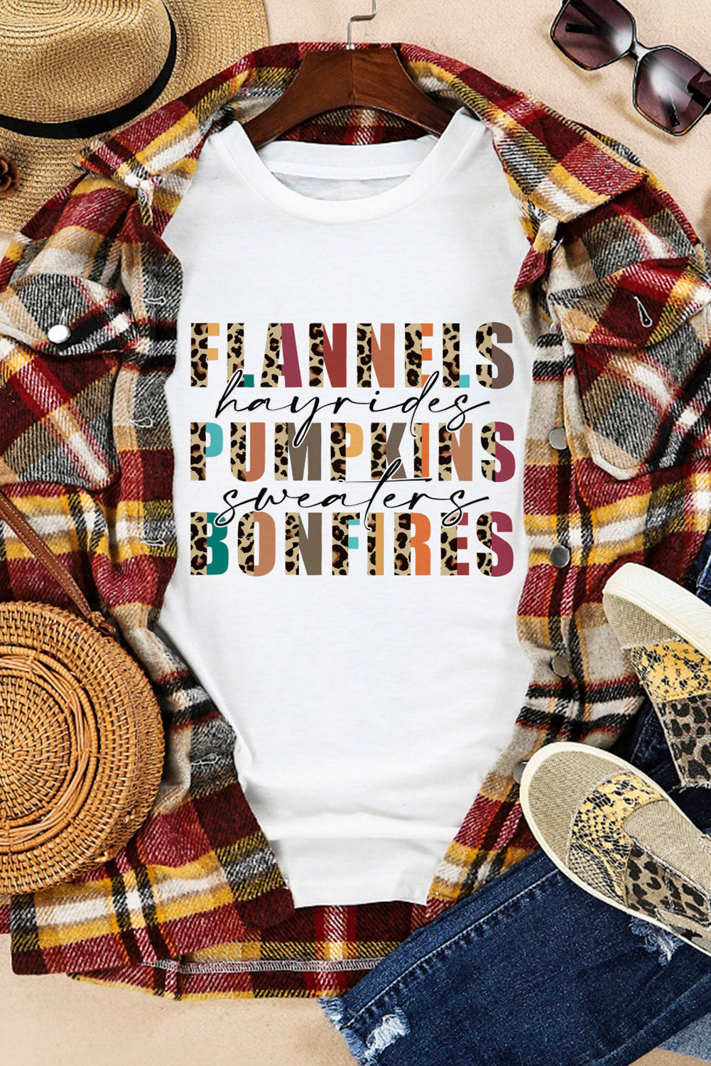 Weiße Flanells Heuwagenfahrten Kürbisse Pullover Lagerfeuer T-Shirt
