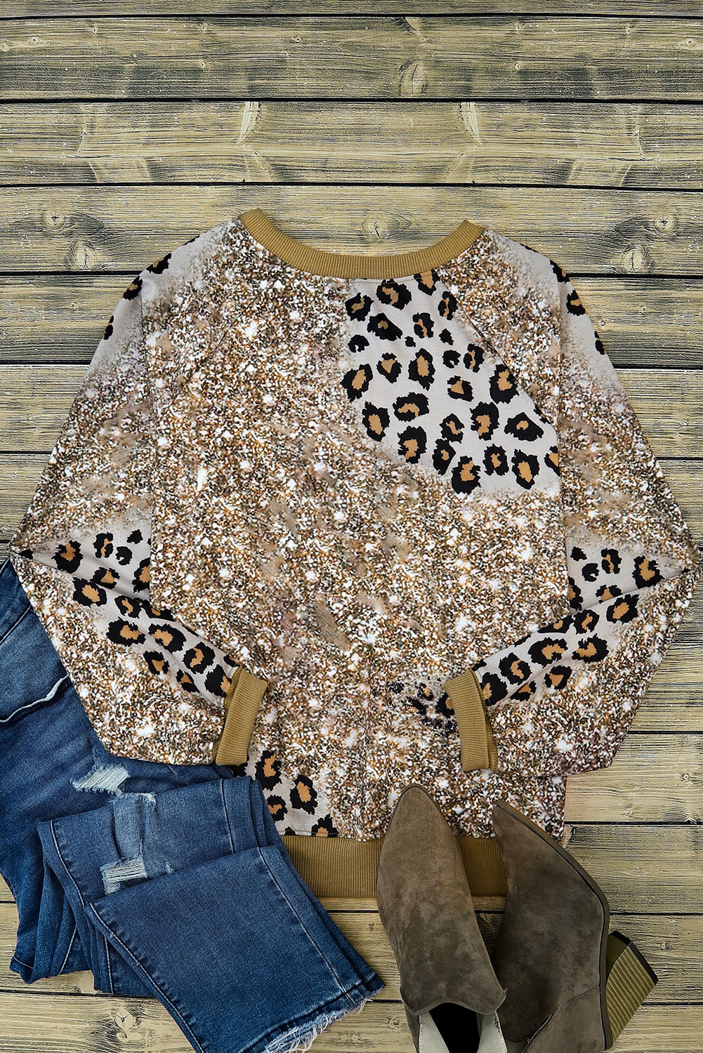 Gebleichtes Langarm-Top mit Leopardenmuster