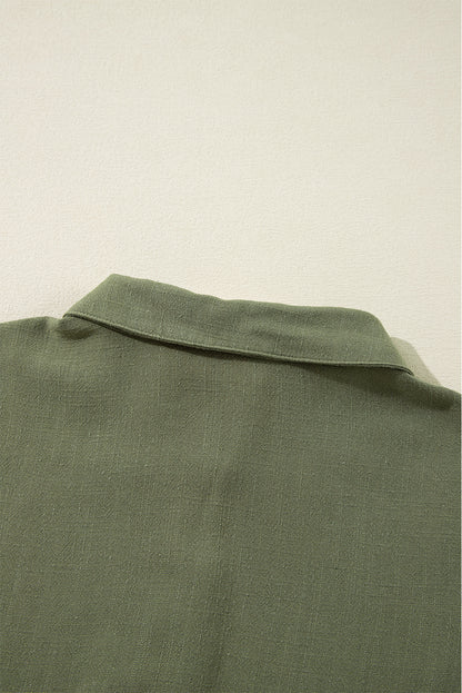 Dschungelgrünes Mini-Hemdkleid mit Puffärmeln und Knöpfen